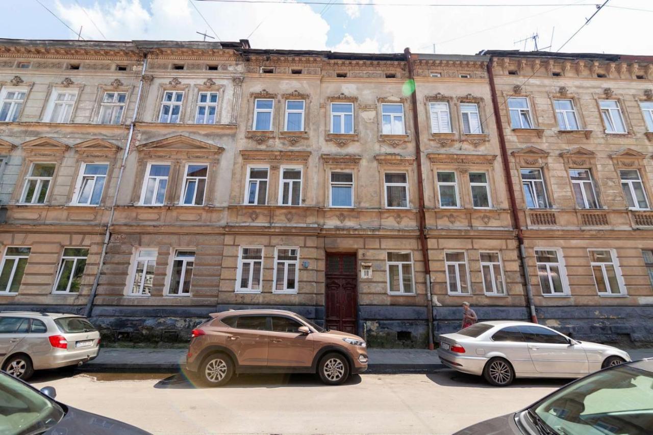 Avangard Magnus Apartment Lviv Exterior foto